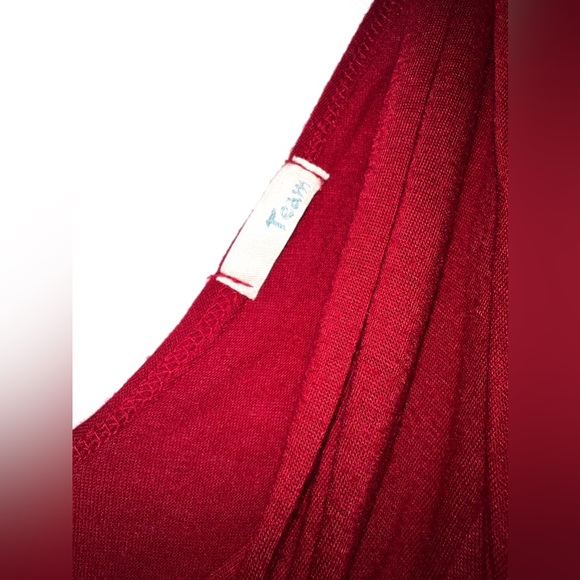 Ribbed V-Neck Blouse - Picture 4 of 5